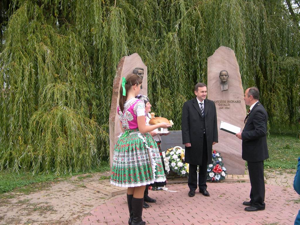 Fotogaléria Otvorenie Mlynskej ulice - 26.10.2012 (20) Otvorenie Mlynskej ulice - 26.10.2012