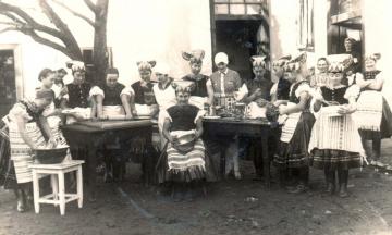 Kurz varenia v roku 1929 - skupina 2 Kurz varenia v roku 1929 - skupina 2