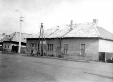 Stará škola v roku 1975 (dnes na tomto mieste Stará škola v roku 1975 (dnes na tomto mieste